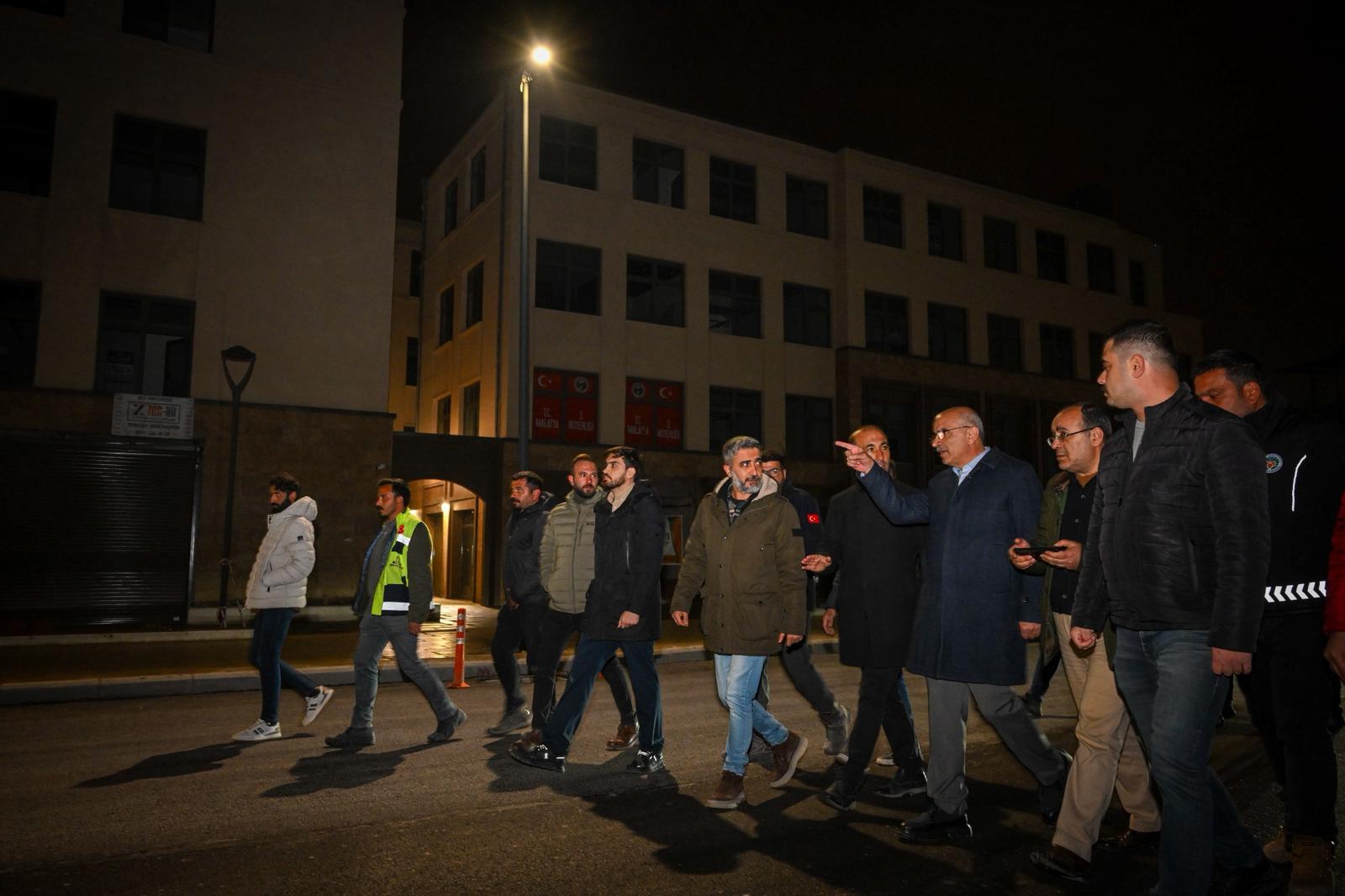 BAŞKAN ER: “ALTYAPI ÇALIŞMALARINI  BİR CERRAH TİTİZLİĞİYLE TAMAMLADIK”