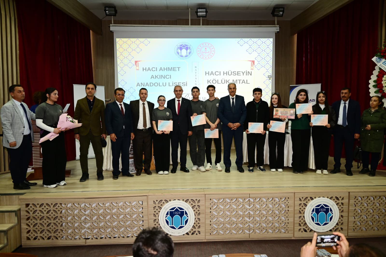 BATTALGAZİ’DE LİSELER ARASI MÜNAZARA YARIŞMASI TAMAMLANDI