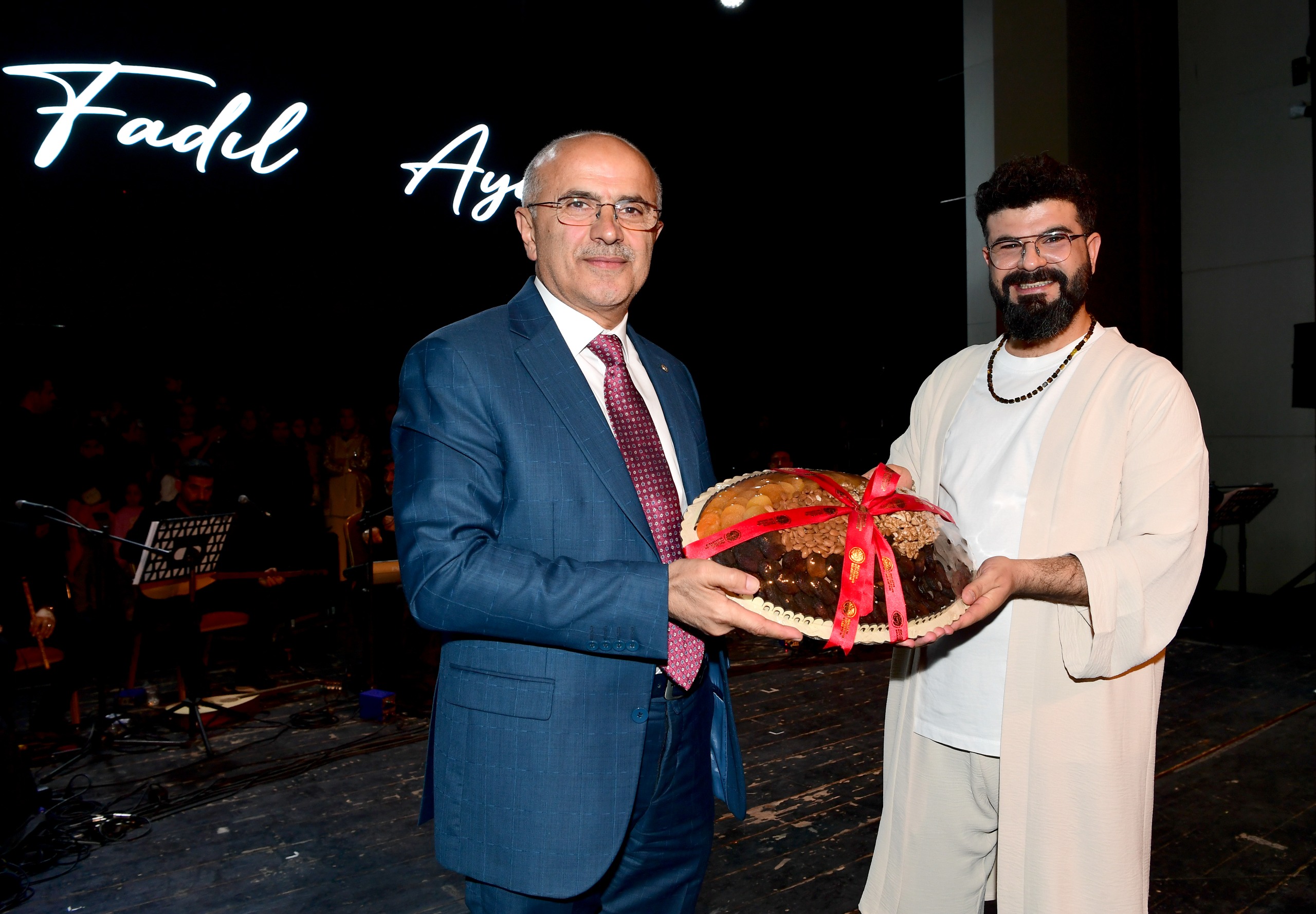 Fadıl Aydın Malatyalılarla Buluştu: Başkan Er’den Yeni Konser Müjdesi