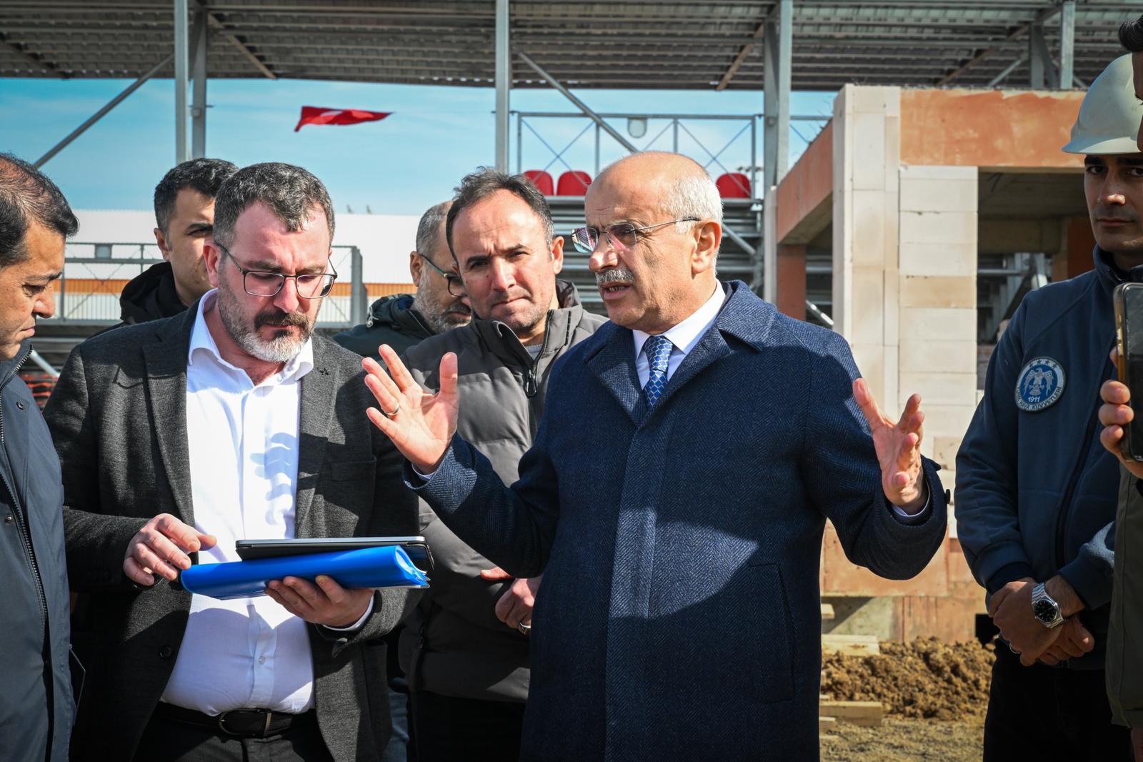 Spor Köyü Atletizm Pisti İnşaatına Başlandı “MALATYA’NIN KALBİ BURADA ATACAK”