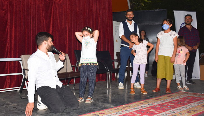 “Tiyatro Günlükleri” Başladı